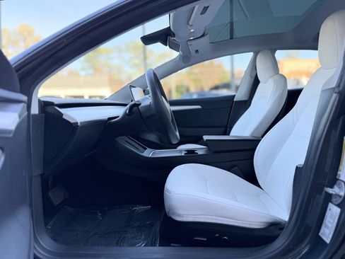 Used 2022 Tesla Model 3 Long Range image 25