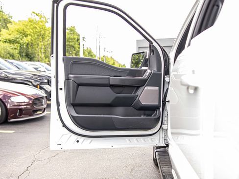 Used 2025 Ford F150 Lariat AWD/4WD image 31