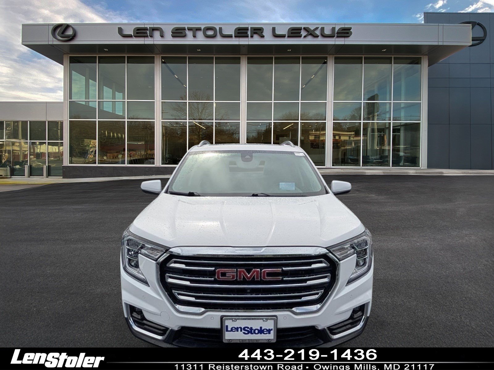 Used 2023 GMC Terrain SLT w/ Tech Package AWD/4WD image 8