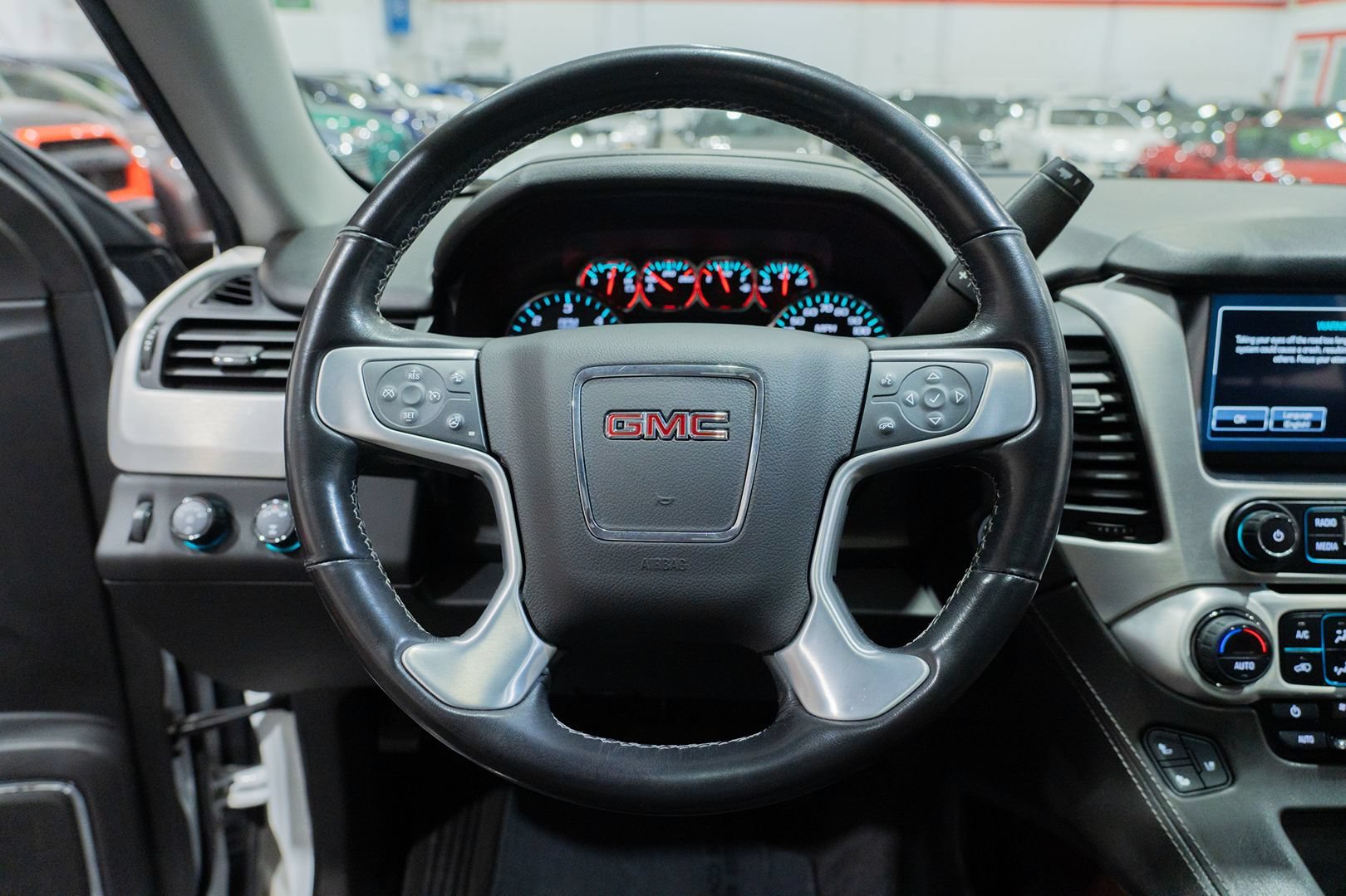 Used 2020 GMC Yukon SLT AWD/4WD image 32