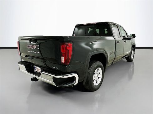 New 2026 GMC Sierra 1500 SLE w/ Preferred Package image 7