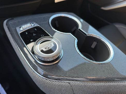 New 2026 Cadillac Optiq Luxury 1 image 15