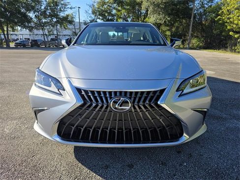 New 2025 Lexus ES 350 w/ Premium Package image 8