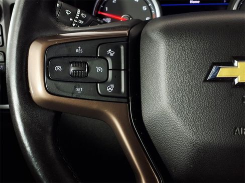 Used 2019 Chevrolet Silverado 1500 High Country w/ Technology Package image 19