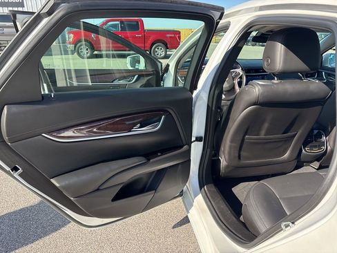 Used 2017 Cadillac XTS Premium Luxury image 14