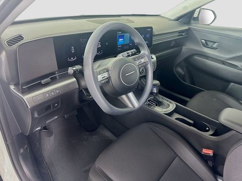 New 2026 Hyundai Kona SE image 9