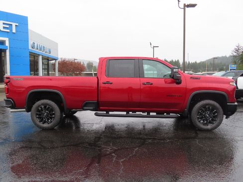 New 2026 Chevrolet Silverado 3500 LTZ w/ LTZ Plus Package image 9