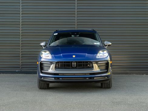 New 2026 Porsche Macan Turbo AWD/4WD image 11