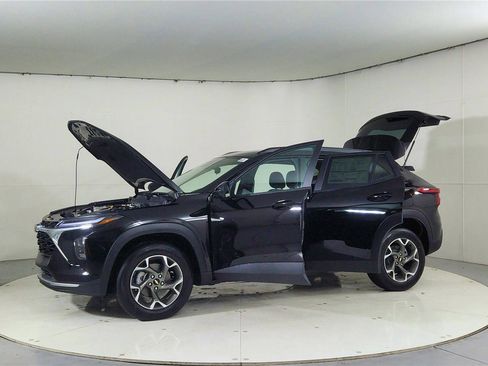 New 2026 Chevrolet Trax LT image 10