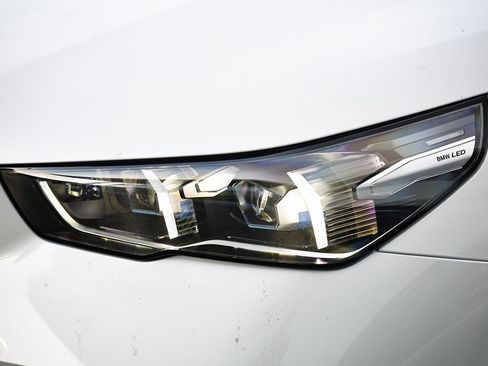 New 2026 BMW 530i w/ Premium Package image 12