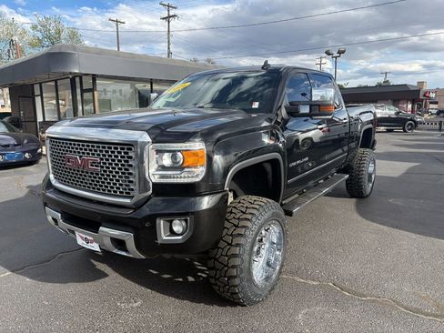 Used 2016 GMC Sierra 2500 Denali w/ Driver Alert Package image 32