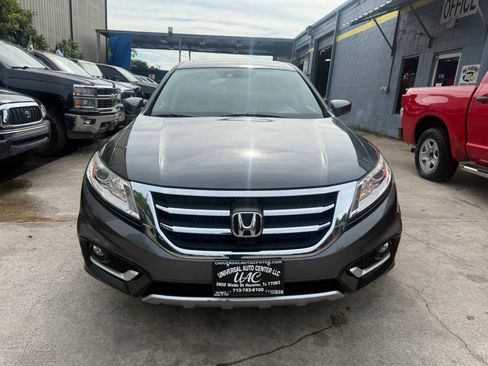 Used 2013 Honda Crosstour EX-L image 2