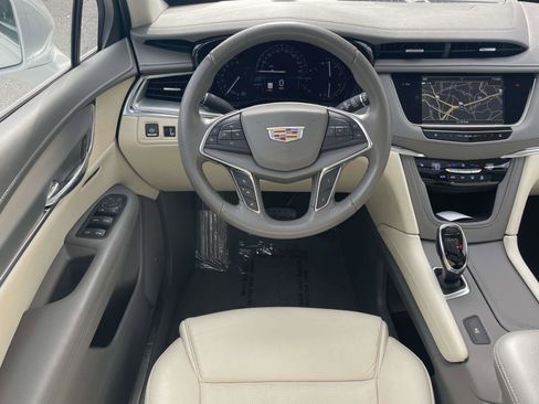 Used 2019 Cadillac XT5 Luxury image 11