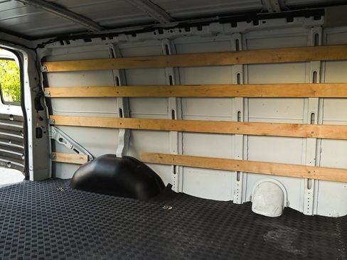 Used 2024 GMC Savana 2500 Work Van w/ Driver Convenience Package image 14