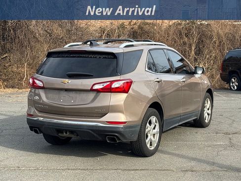 Used 2018 Chevrolet Equinox LT image 3