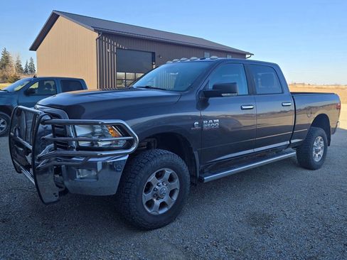 Used 2016 RAM 2500 Big Horn image 2
