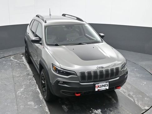 Used 2023 Jeep Cherokee Trailhawk w/ Trailer Tow Group image 40