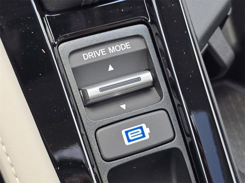 New 2025 Honda Accord Touring image 9