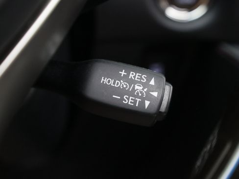 Used 2022 Lexus GX 460 Premium w/ Accessory Package AWD/4WD image 36