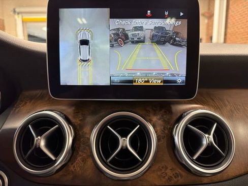 Used 2019 Mercedes-Benz GLA 250 4MATIC image 20