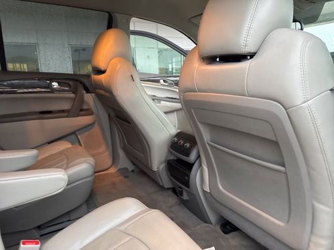 Used 2016 Buick Enclave Leather image 21