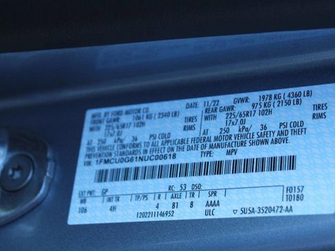 Used 2022 Ford Escape SE image 18