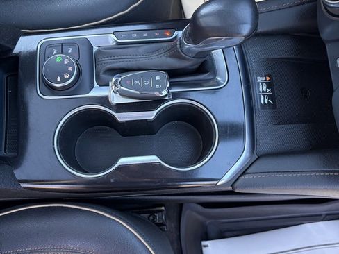 Used 2021 Chevrolet Blazer Premier w/ Driver Confidence II Package image 9