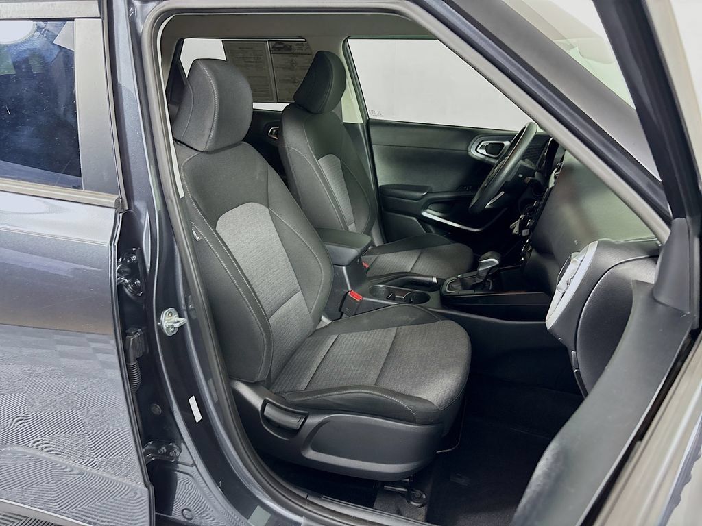 Used 2020 Kia Soul S FWD image 25