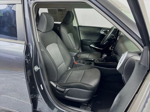 Used 2020 Kia Soul S FWD image 25