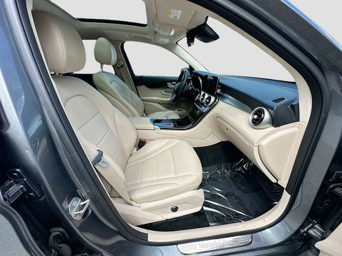 Certified 2021 Mercedes-Benz GLC 300 GLC 300 image 29