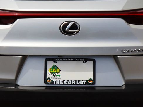 Used 2019 Lexus UX 200 w/ Premium Package FWD image 21