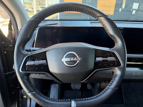 Used 2023 Nissan Ariya FWD image 29