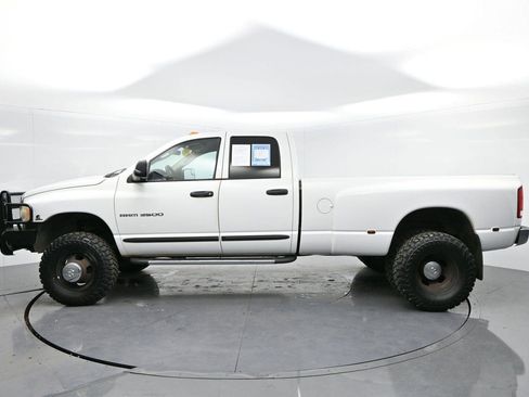 Used 2005 Dodge Ram 3500 Truck SLT image 4