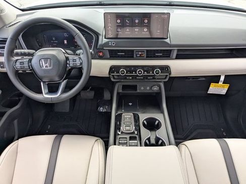 New 2026 Honda Pilot Touring image 15