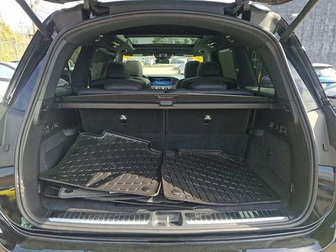 Used 2024 Mercedes-Benz GLS 450 4MATIC image 29