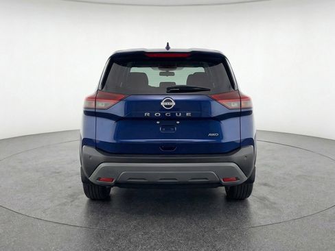 Used 2025 Nissan Rogue SV image 7