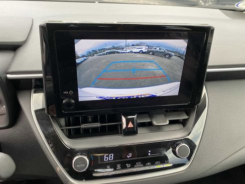 Used 2024 Toyota Corolla LE image 19