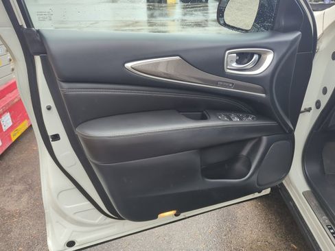 Used 2018 INFINITI QX60 AWD w/ Premium Plus Package image 11