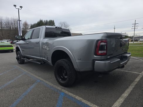 Used 2020 RAM 3500 Laramie w/ Night Edition image 6