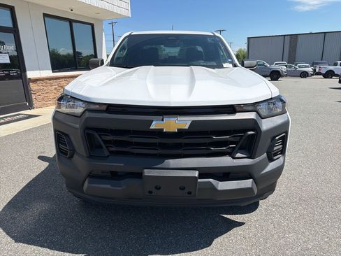 Used 2024 Chevrolet Colorado W/T image 10