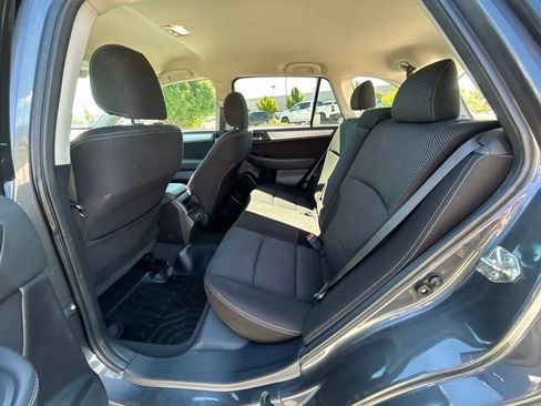 Used 2019 Subaru Outback 2.5i Premium AWD/4WD image 27