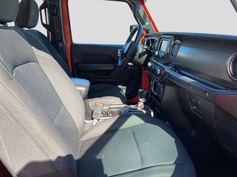 Used 2020 Jeep Wrangler Unlimited Sport image 24