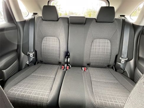 Used 2023 Honda HR-V LX image 17