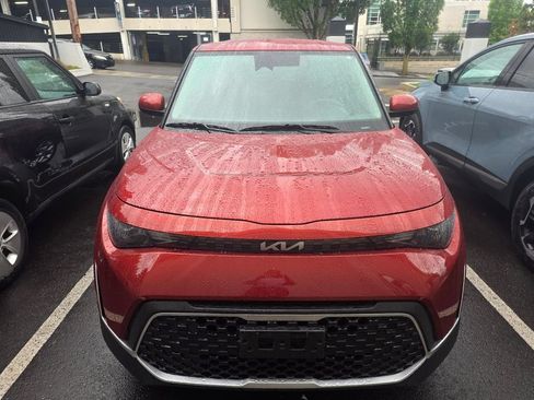 Certified 2025 Kia Soul S FWD image 2