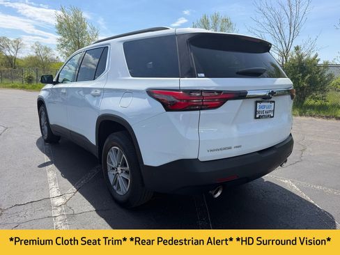 Used 2023 Chevrolet Traverse LT w/ Rear Camera Mirror Package AWD/4WD image 10