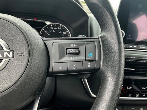 Certified 2023 Nissan Rogue SV image 11