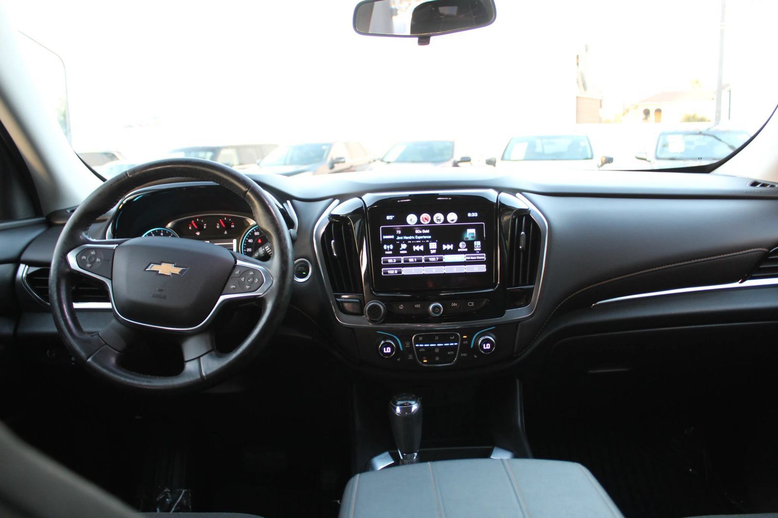 Used 2019 Chevrolet Traverse LT FWD image 16
