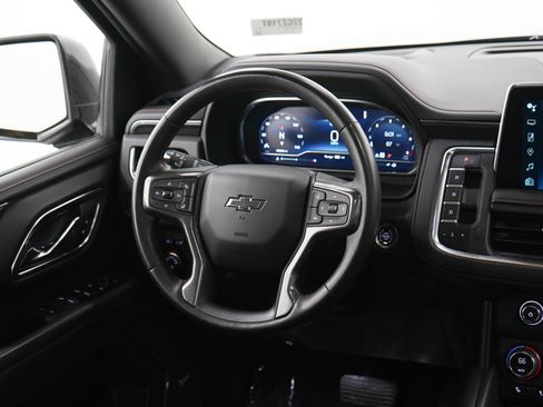 Used 2023 Chevrolet Suburban RST w/ Luxury Package AWD/4WD image 16