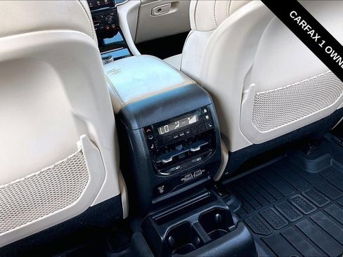 Used 2021 Jeep Grand Cherokee L Limited AWD/4WD image 12