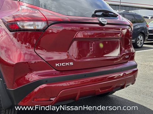 Used 2022 Nissan Kicks SV FWD image 5
